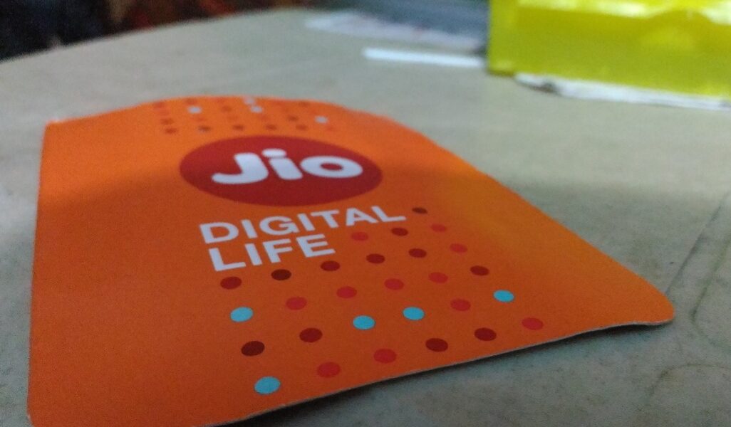 airtel and jio postpaid plans