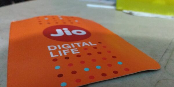 airtel and jio postpaid plans