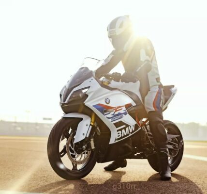 BMW G310 RR