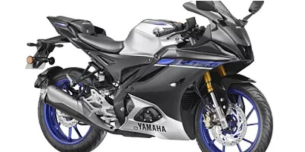 Yamaha R15M